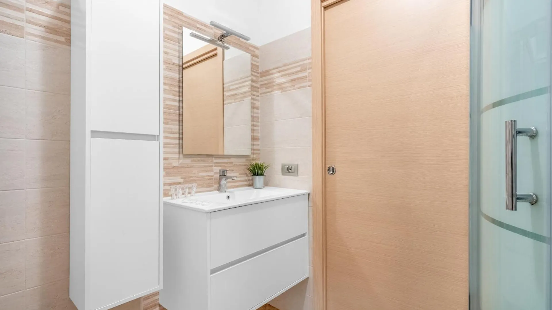 Apartamento Realjoy Milano CASA LEGHE 0*,